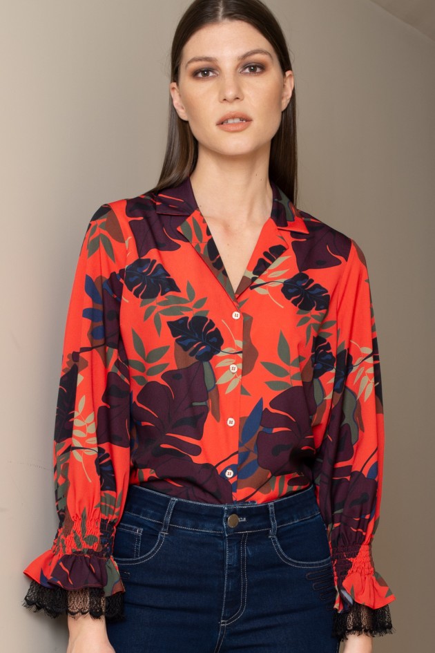 Lace-trimmed printed blouse