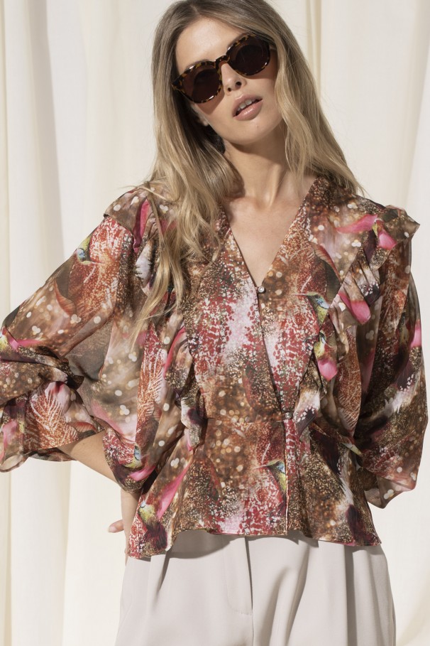 Printed blouse with ruffle