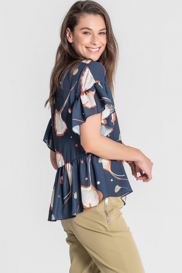 Short sleeve blouse with frill