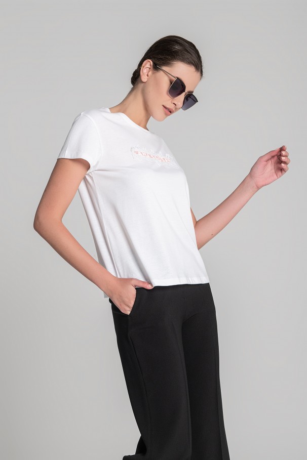 T-shirt with printed details