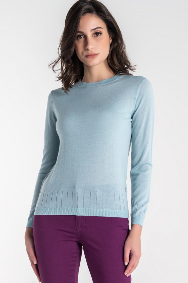 100% wool basic sweater