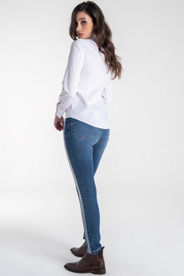Dione Jeans