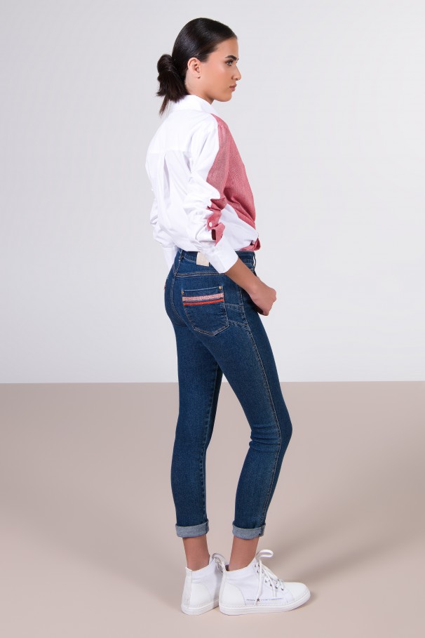 Dione Jeans
