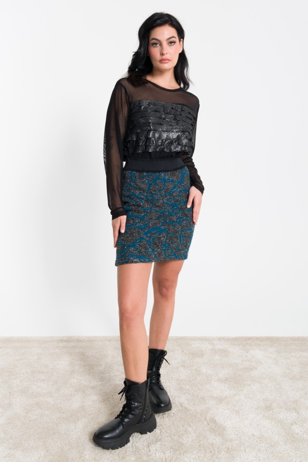 Short skirt with wool